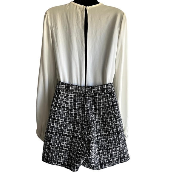 Do+Be All in One Tweed Romper Size Medium - Picture 4 of 5